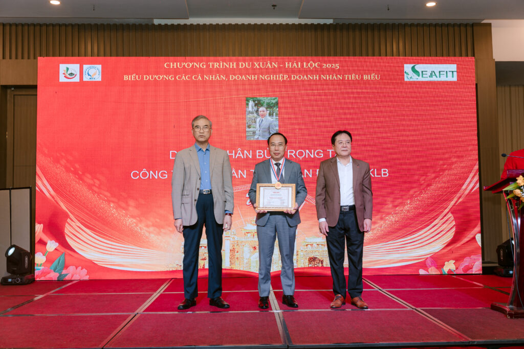 Tôn vinh “Nhà lãnh đạo có nhiều đóng góp trong công tác an sinh xã hội” – Sự kết tinh của trí tuệ và lòng nhân ái